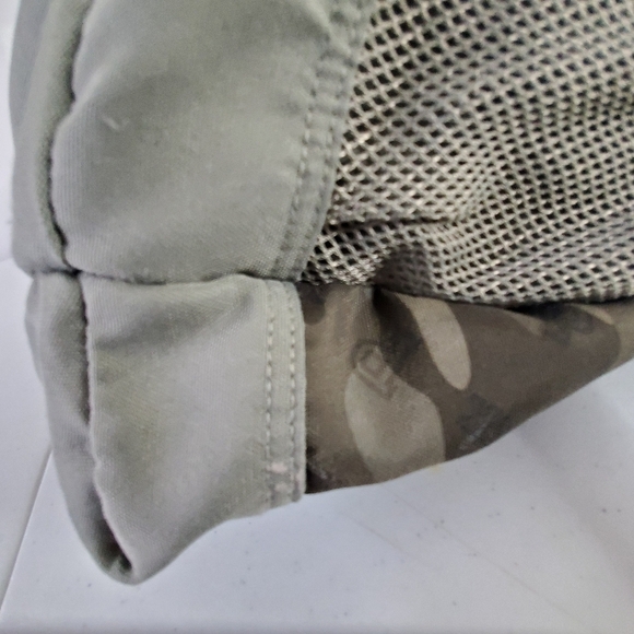 Victoria's Secret Campus Backpack Green Camo Print Roomy Padded Straps Carry All - Picture 8 of 16